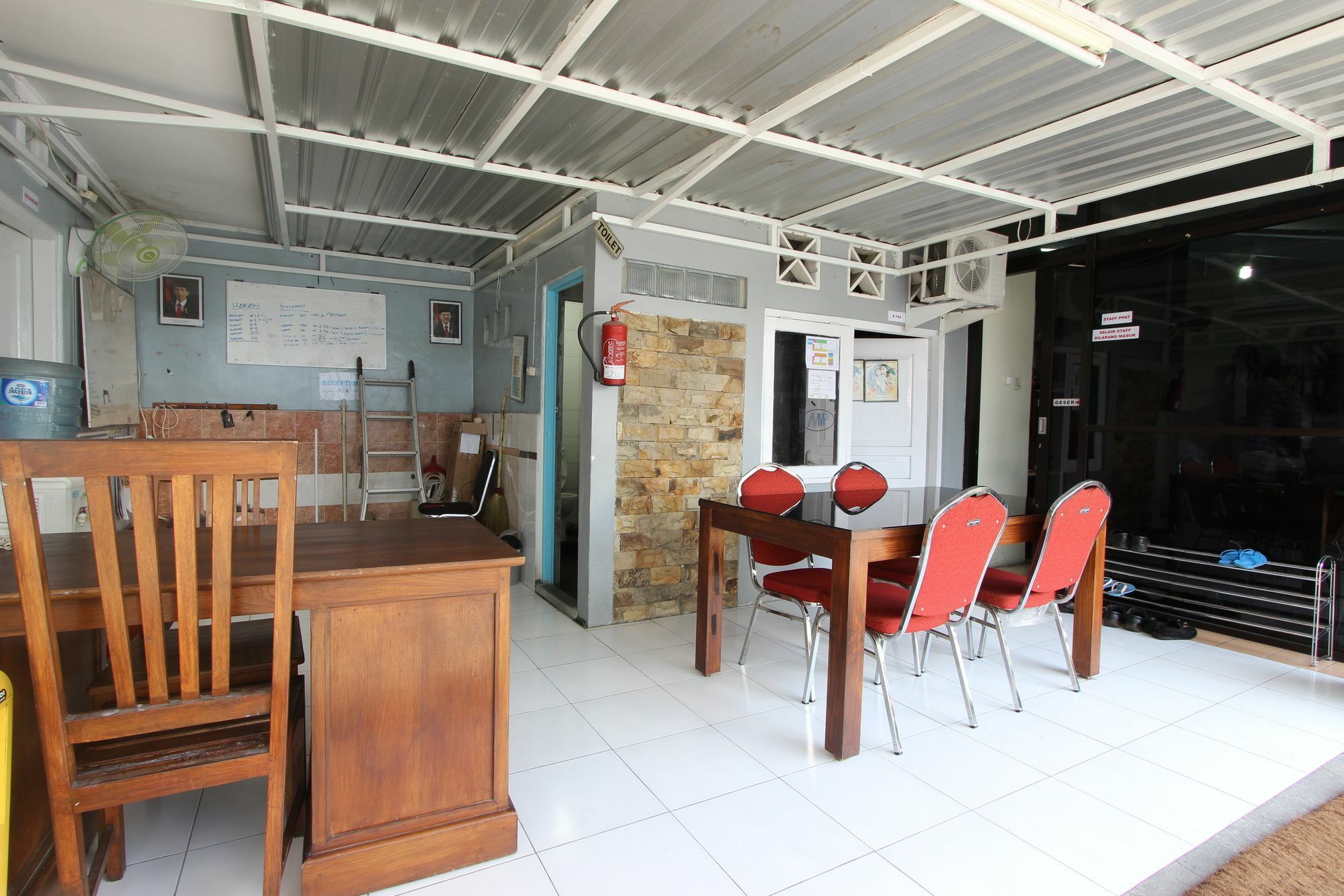 Reddoorz Near Gejayan Hotel Kejayan Exterior photo
