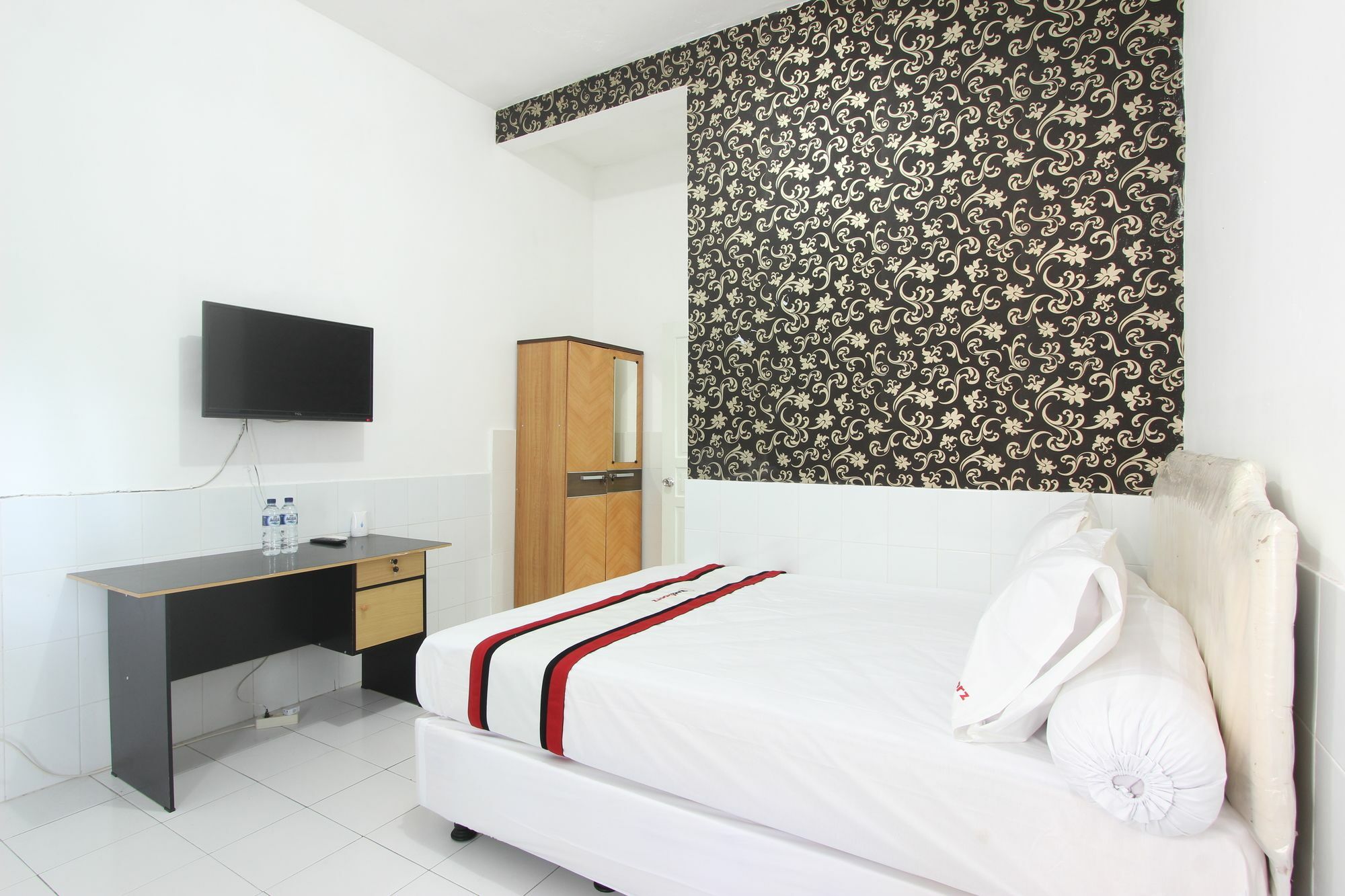 Reddoorz Near Gejayan Hotel Kejayan Exterior photo